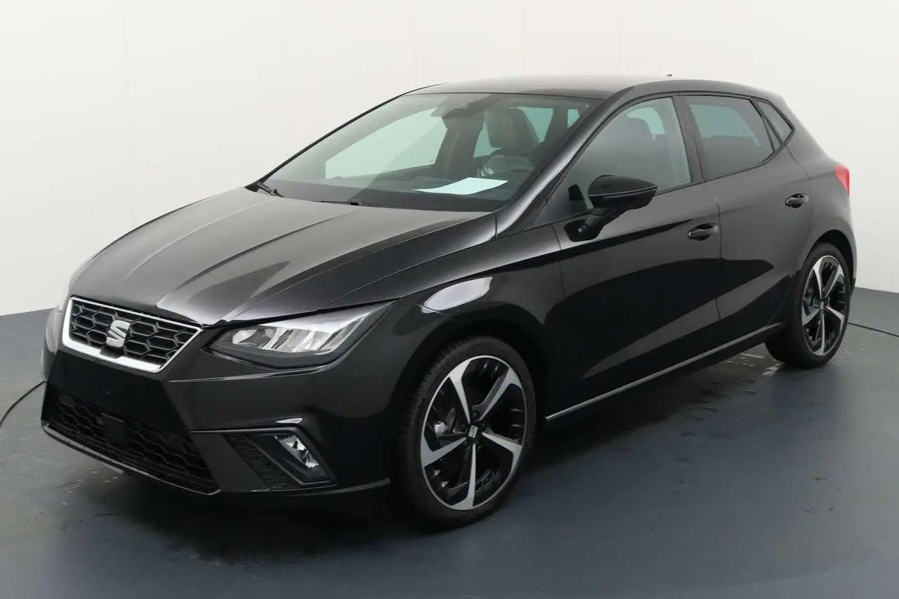 Photo 1 : Seat Ibiza 2024 Petrol