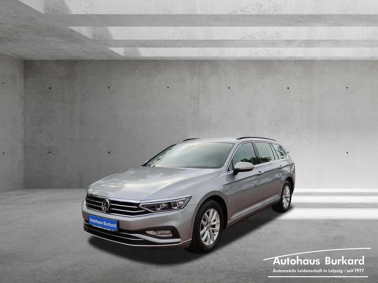 Photo 1 : Volkswagen Passat 2020 Petrol