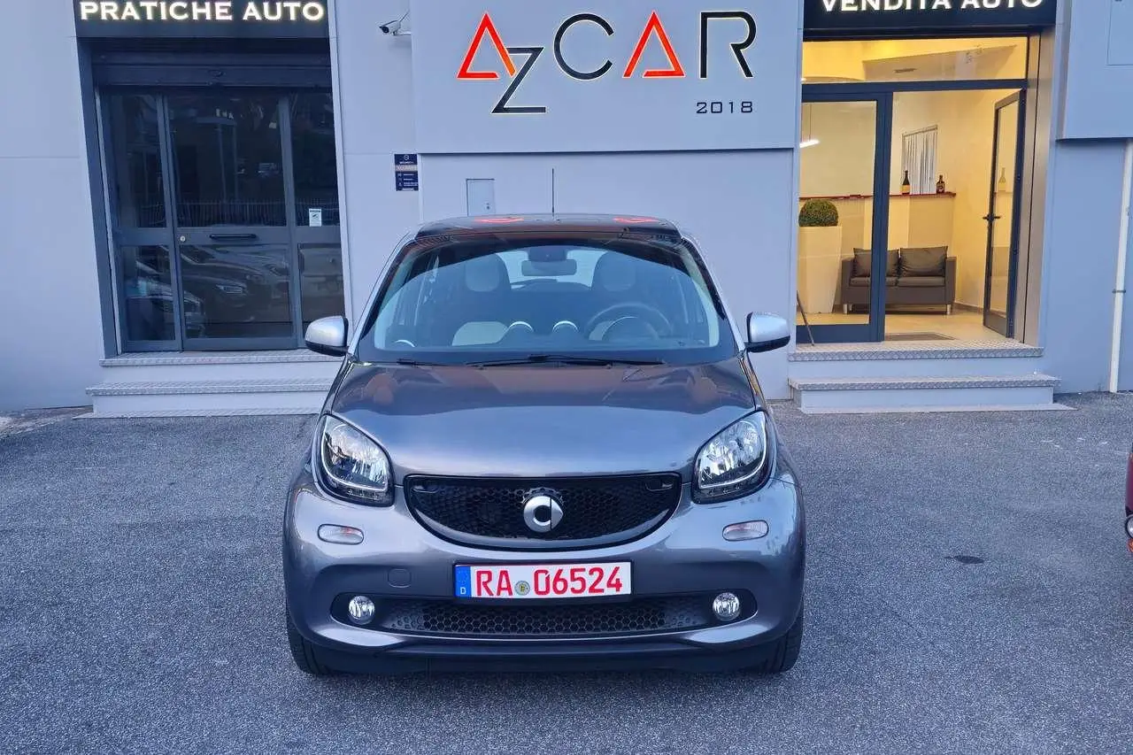 Photo 1 : Smart Forfour 2015 Essence