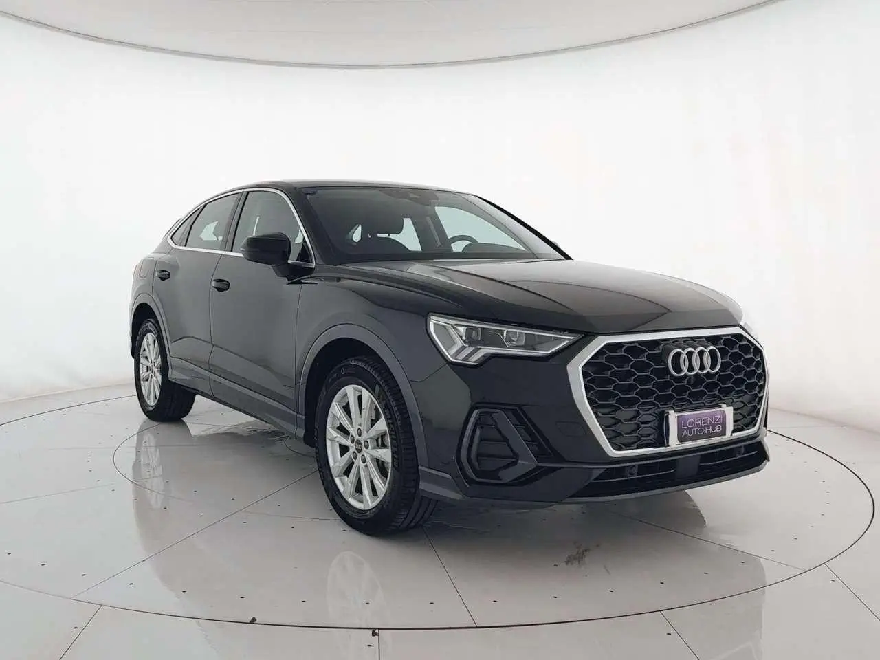 Photo 1 : Audi Q3 2021 Essence