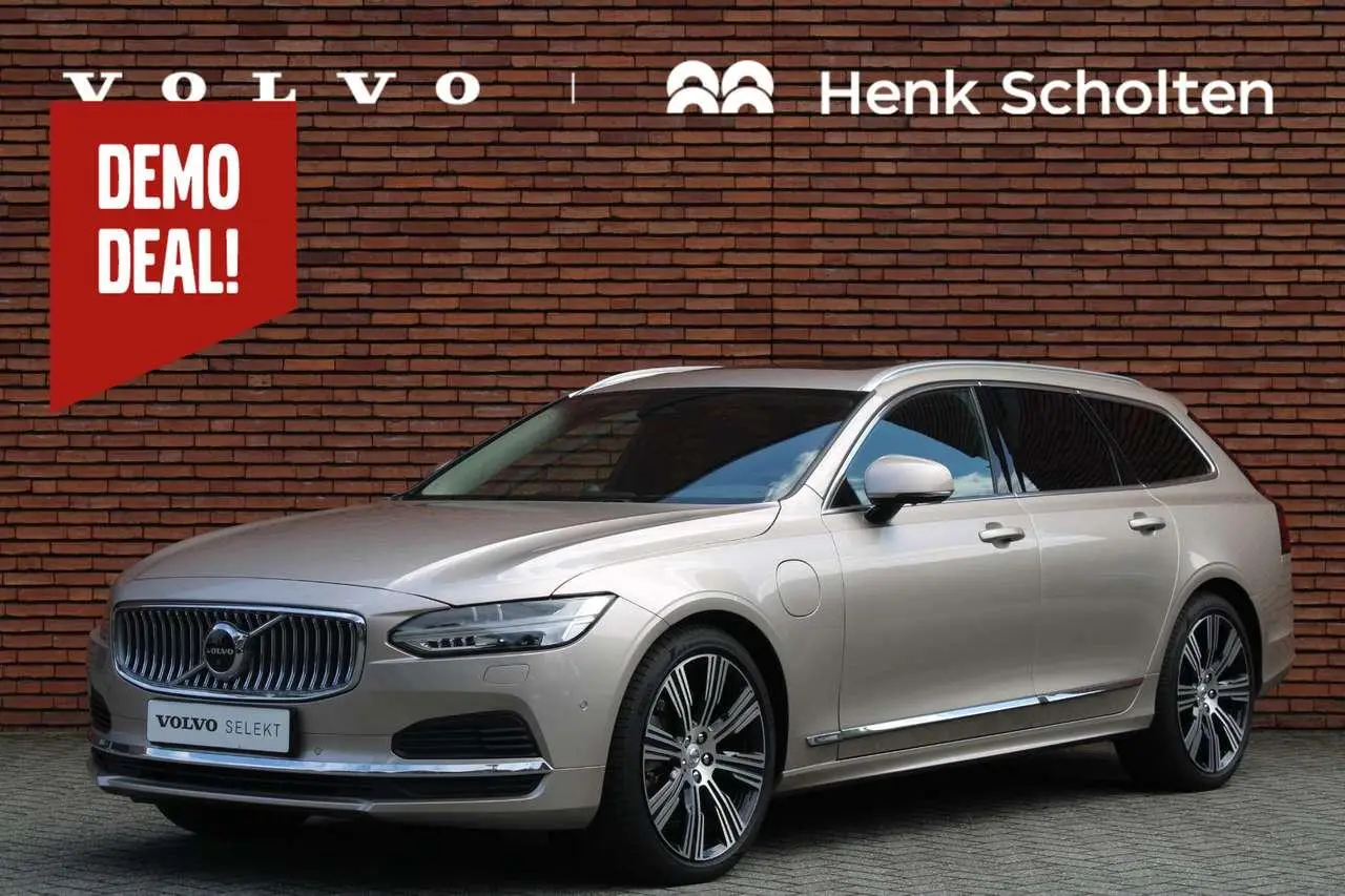 Photo 1 : Volvo V90 2024 Hybride