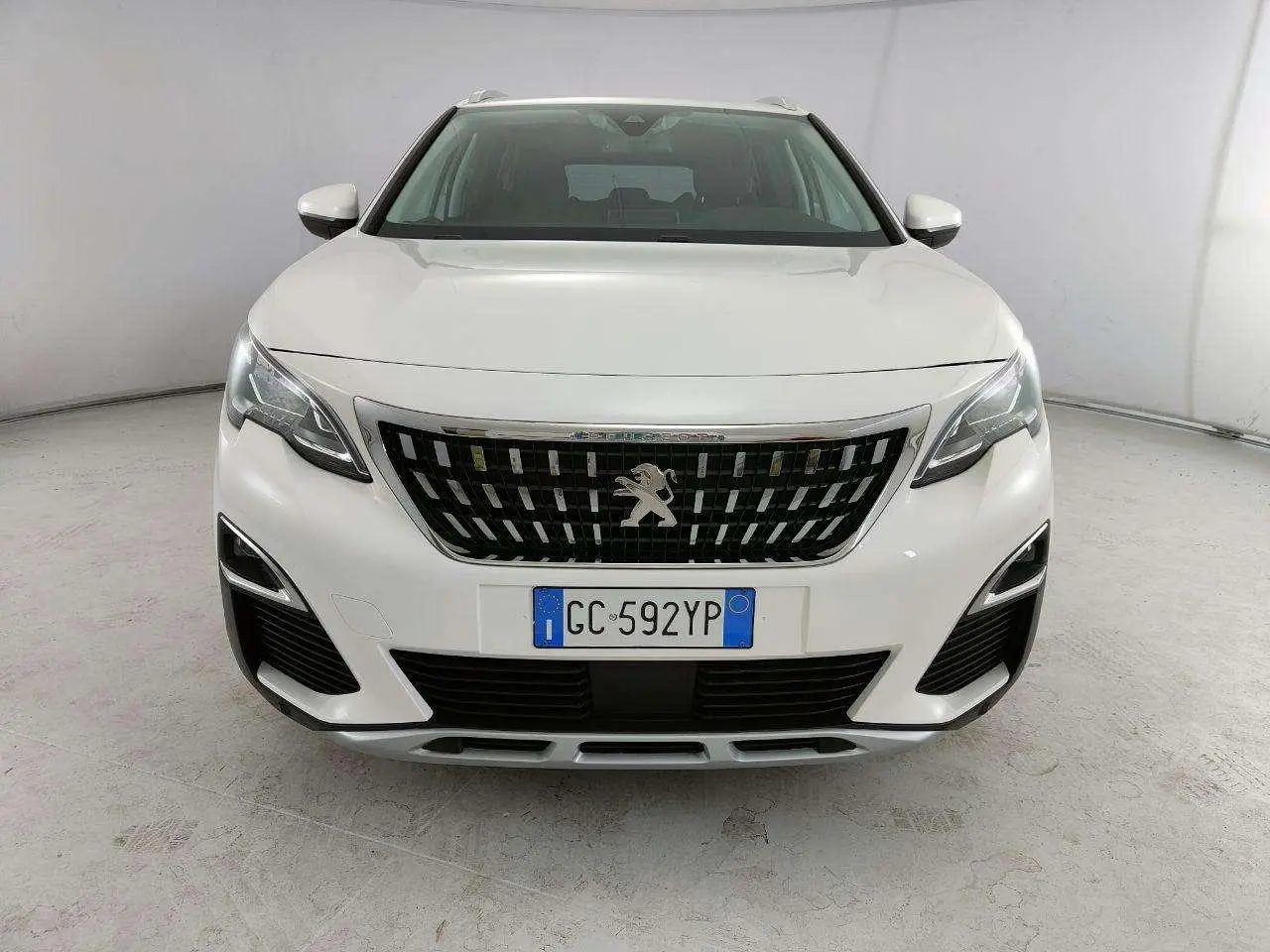 Photo 1 : Peugeot 5008 2020 Diesel