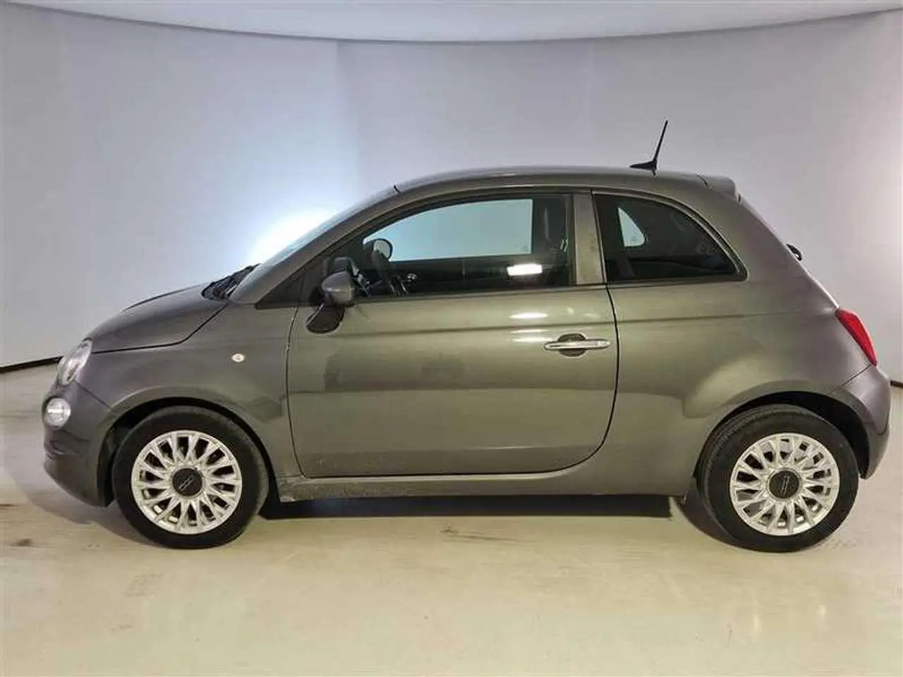 Photo 1 : Fiat 500 2021 Hybrid