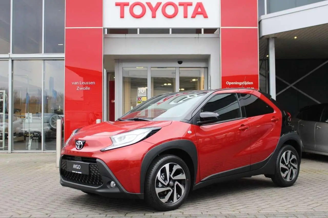 Photo 1 : Toyota Aygo X 2024 Essence