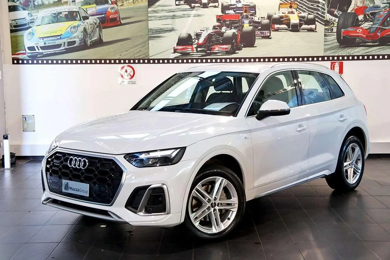 Photo 1 : Audi Q5 2021 Diesel