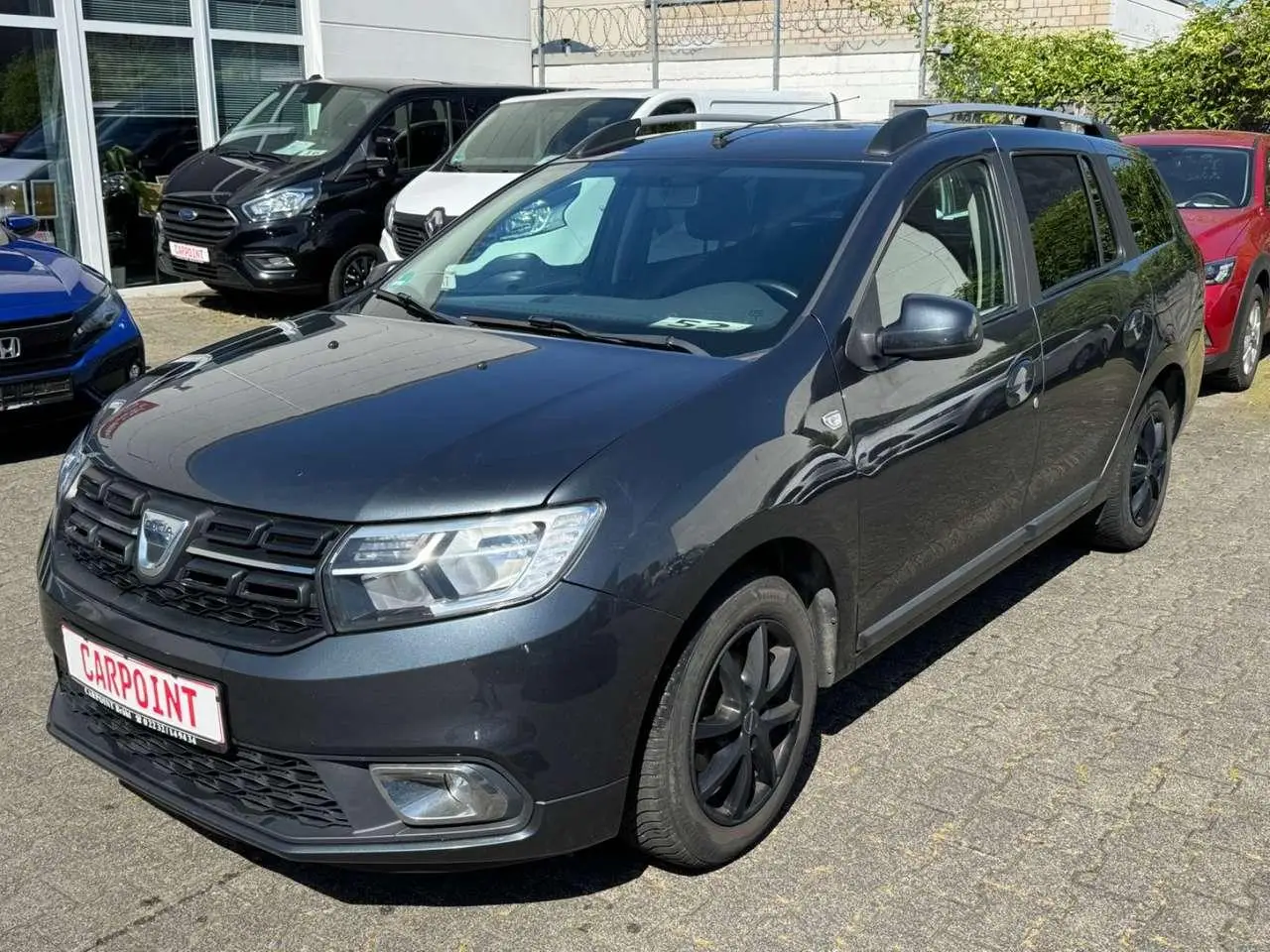 Photo 1 : Dacia Logan 2017 Petrol