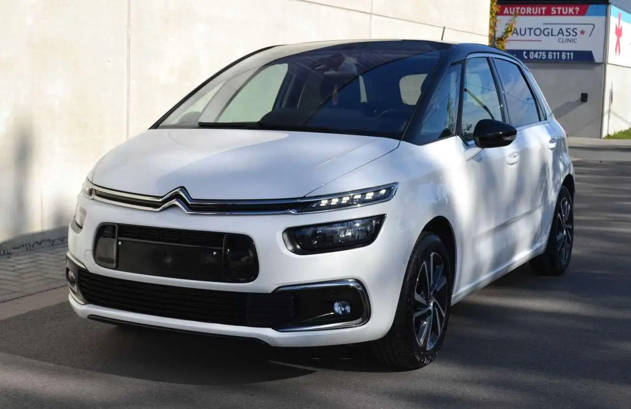 Photo 1 : Citroen C4 2019 Petrol