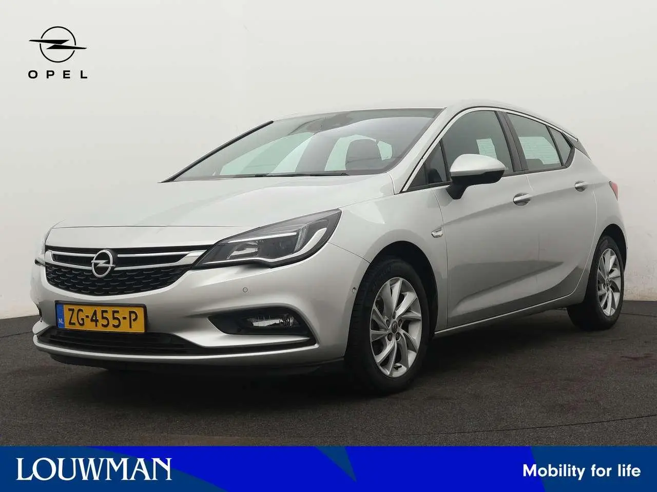 Photo 1 : Opel Astra 2018 Petrol