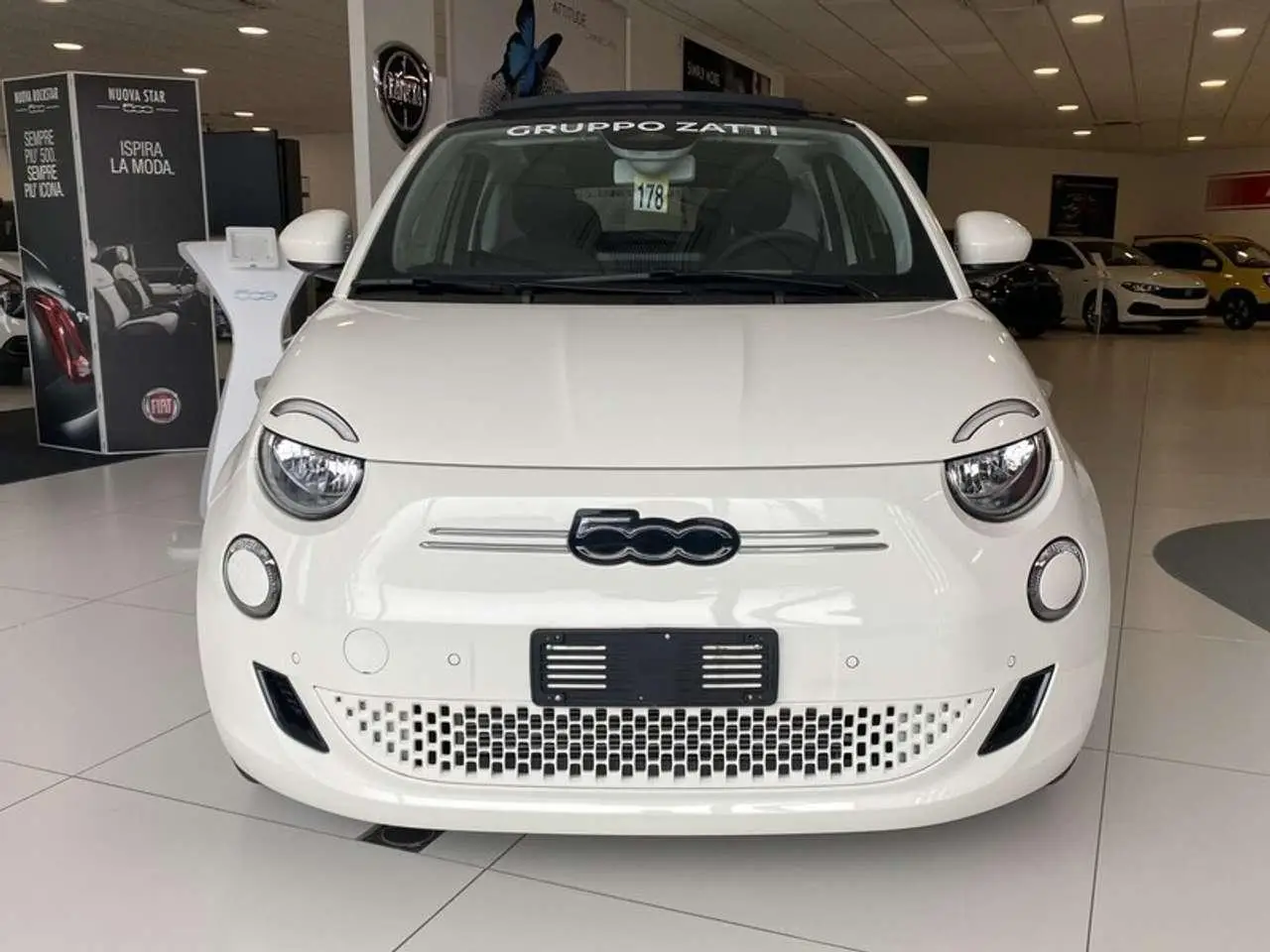 Photo 1 : Fiat 500 2024 Électrique