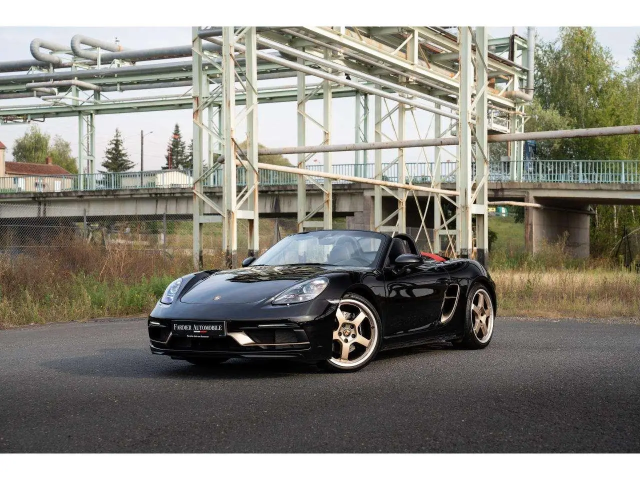 Photo 1 : Porsche Boxster 2021 Essence