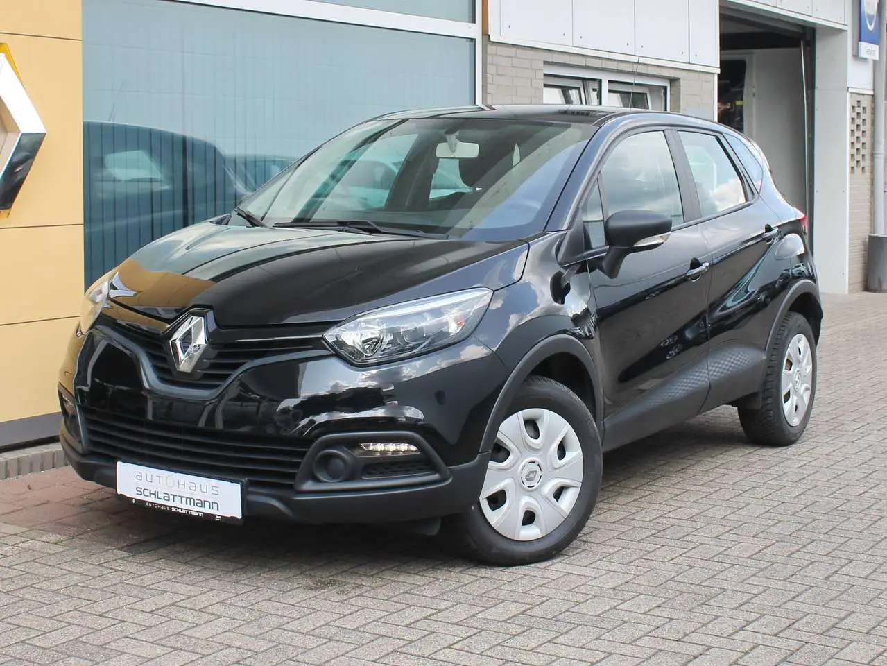 Photo 1 : Renault Captur 2017 Essence