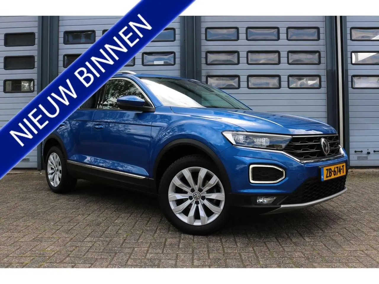 Photo 1 : Volkswagen T-roc 2019 Petrol