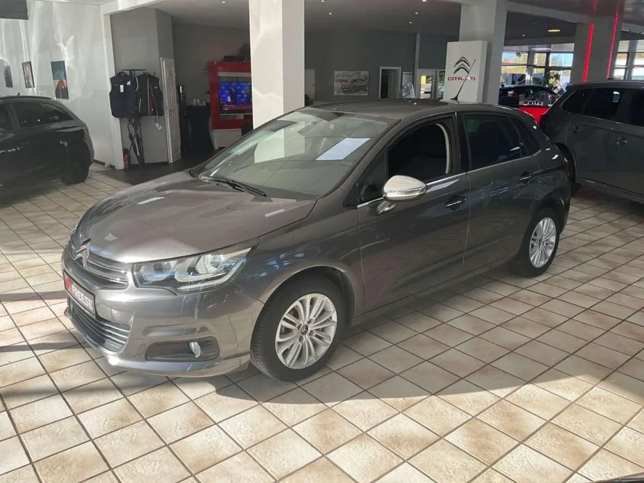 Photo 1 : Citroen C4 2015 Diesel