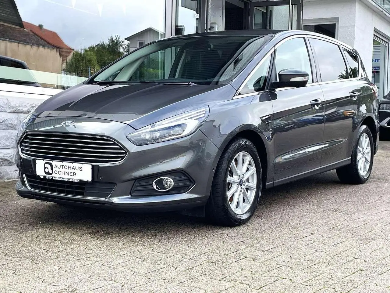 Photo 1 : Ford S-max 2017 Petrol