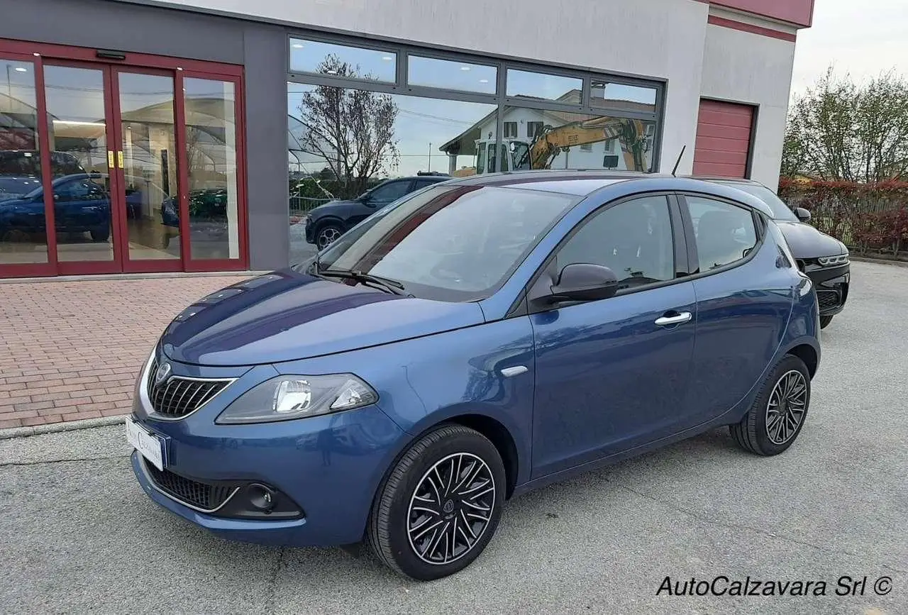 Photo 1 : Lancia Ypsilon 2023 Hybride