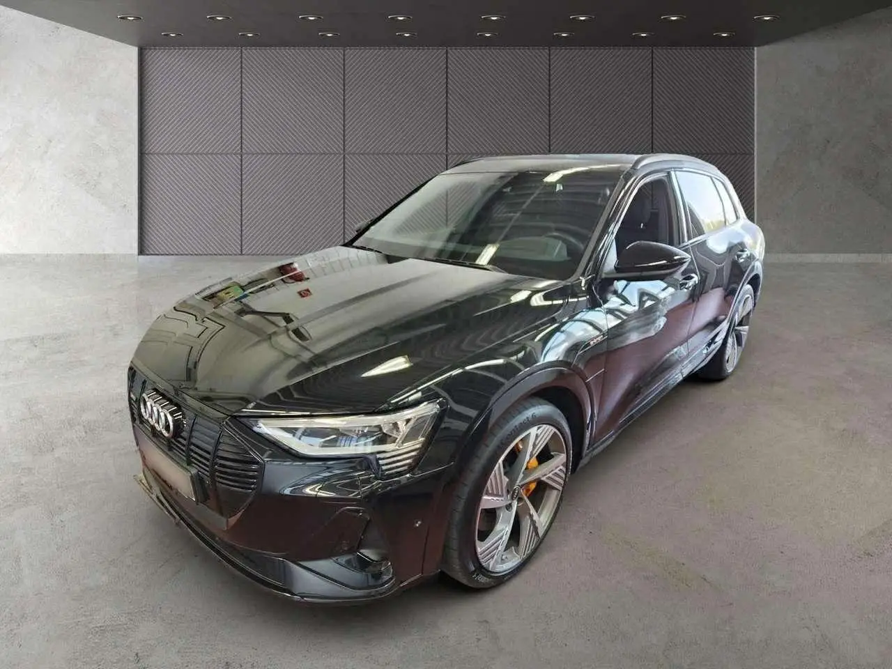 Photo 1 : Audi E-tron 2021 Électrique