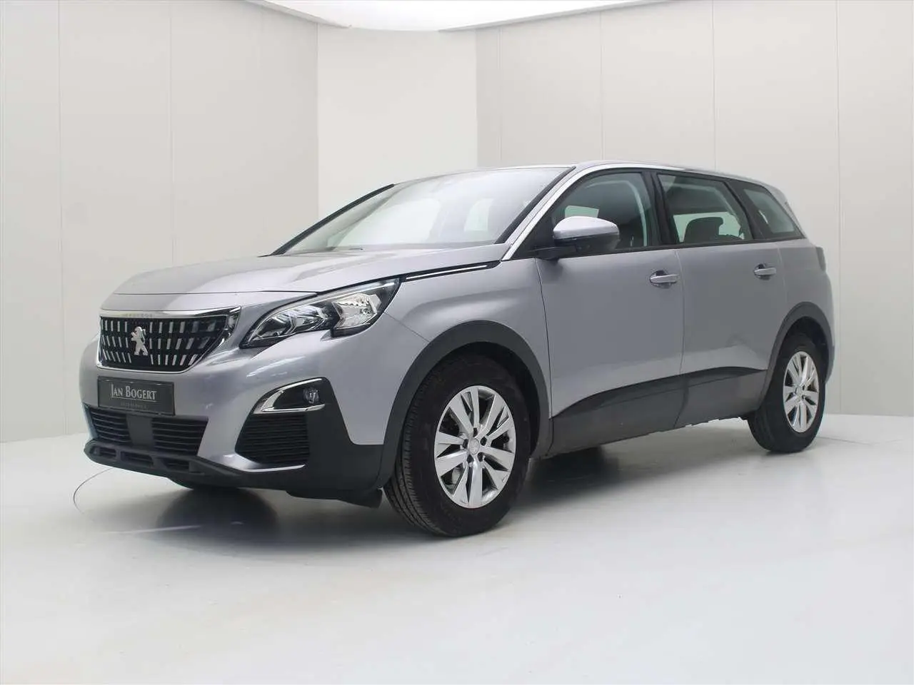 Photo 1 : Peugeot 5008 2020 Essence