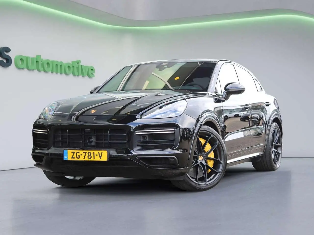 Photo 1 : Porsche Cayenne 2019 Petrol