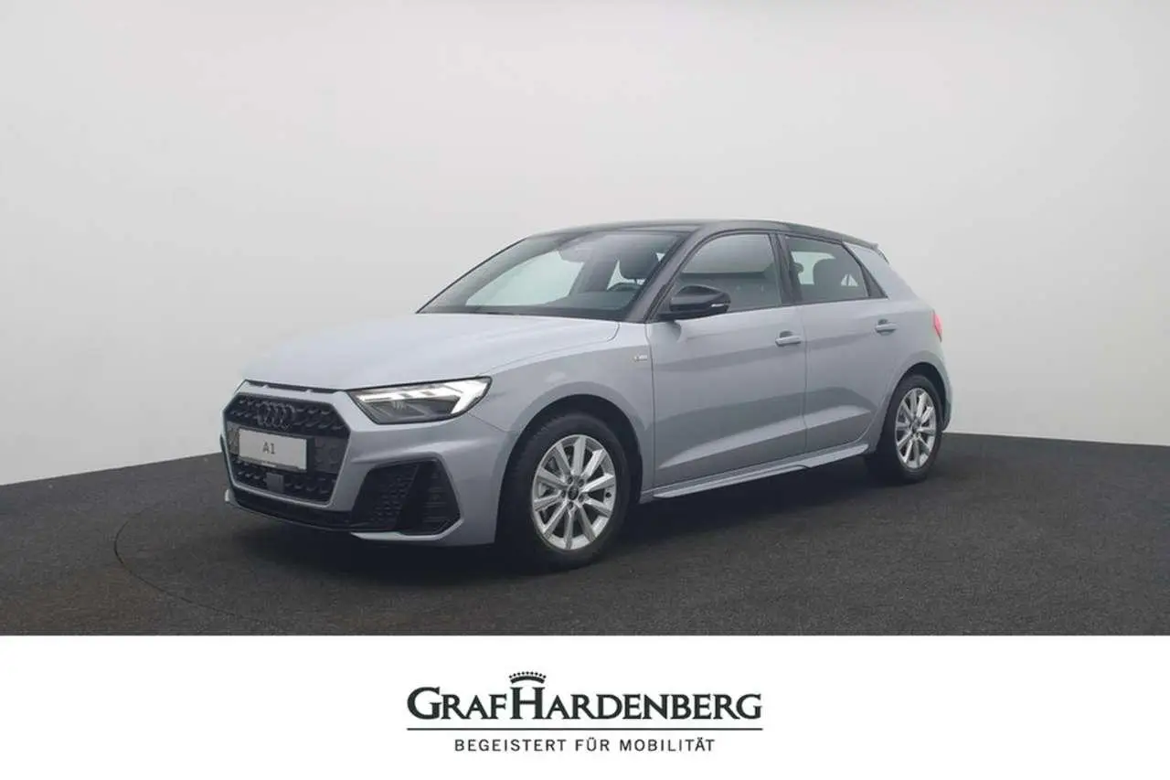 Photo 1 : Audi A1 2024 Petrol