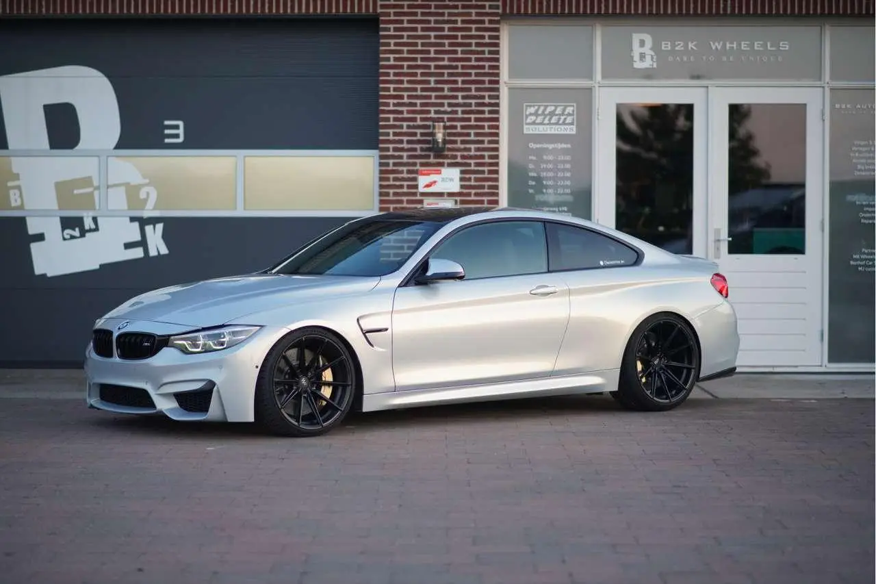 Photo 1 : Bmw M4 2017 Petrol