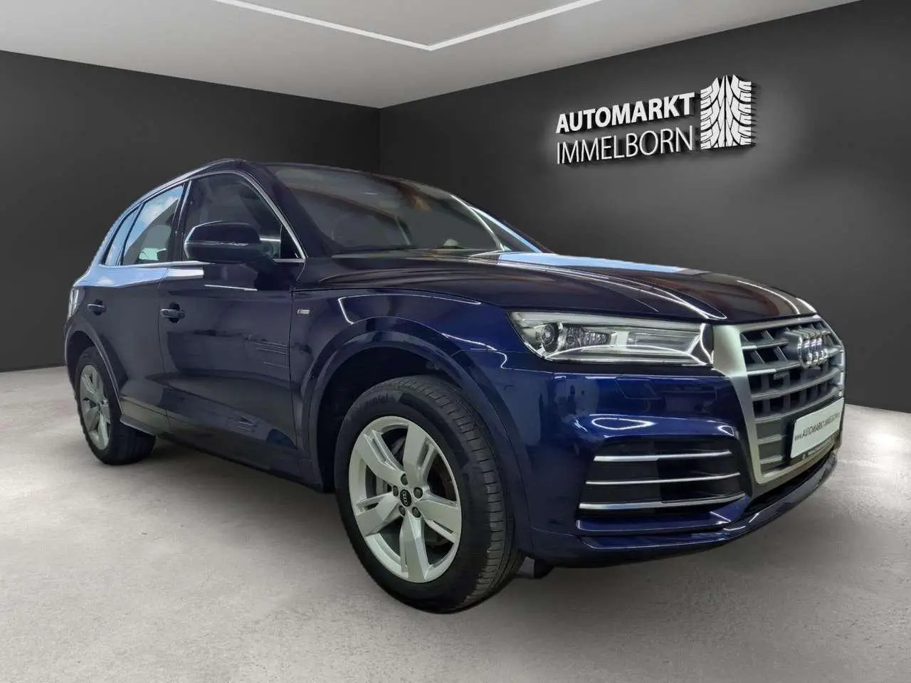 Photo 1 : Audi Q5 2021 Hybride