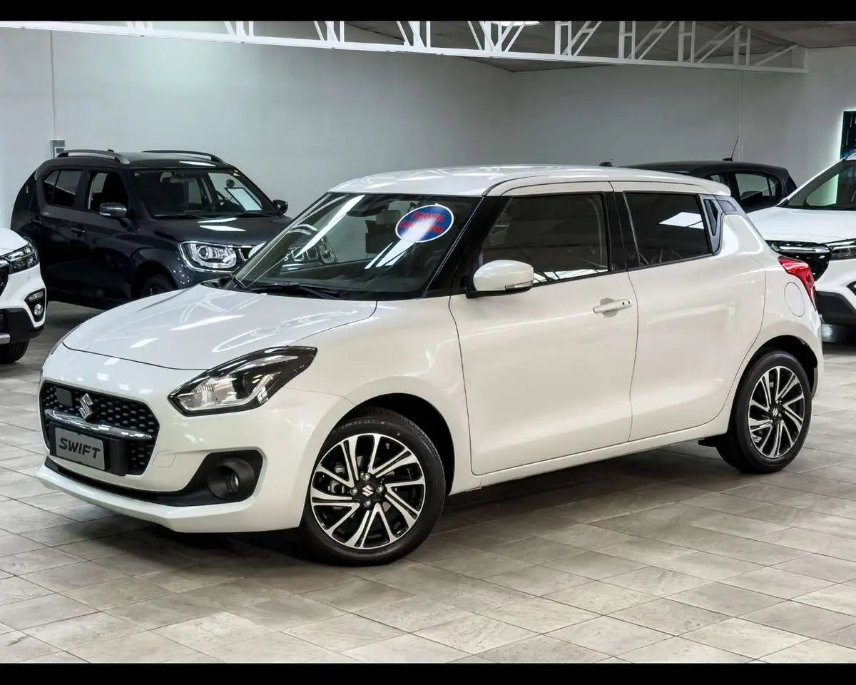 Photo 1 : Suzuki Swift 2024 Hybride