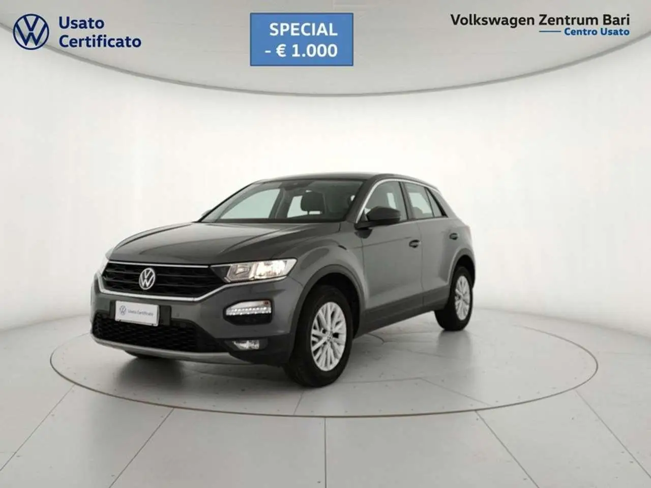 Photo 1 : Volkswagen T-roc 2021 Petrol