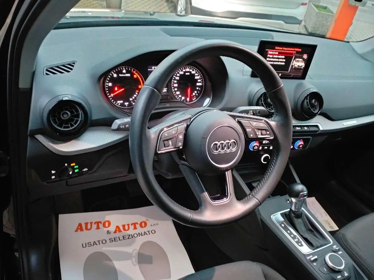 Photo 1 : Audi Q2 2018 Diesel