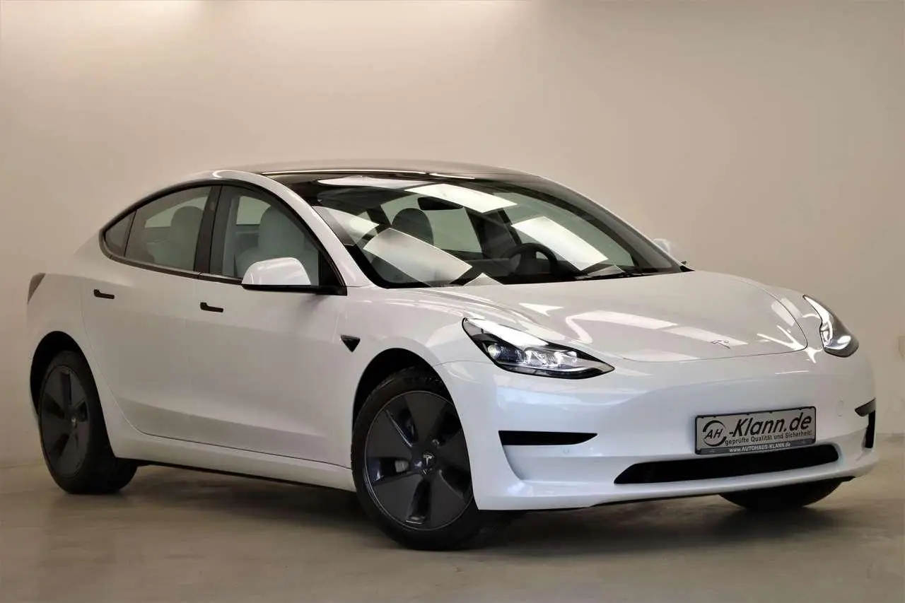 Photo 1 : Tesla Model 3 2022 Hybrid