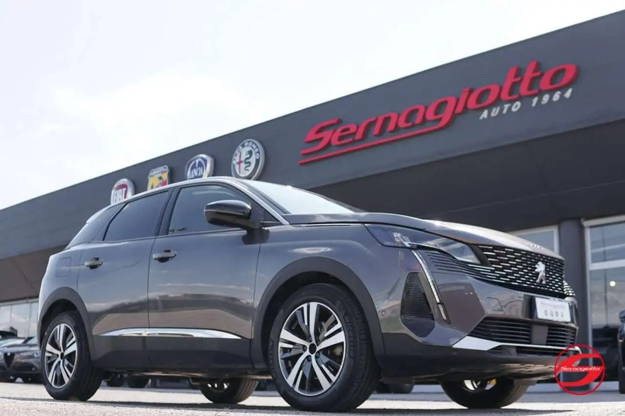 Photo 1 : Peugeot 3008 2022 Petrol