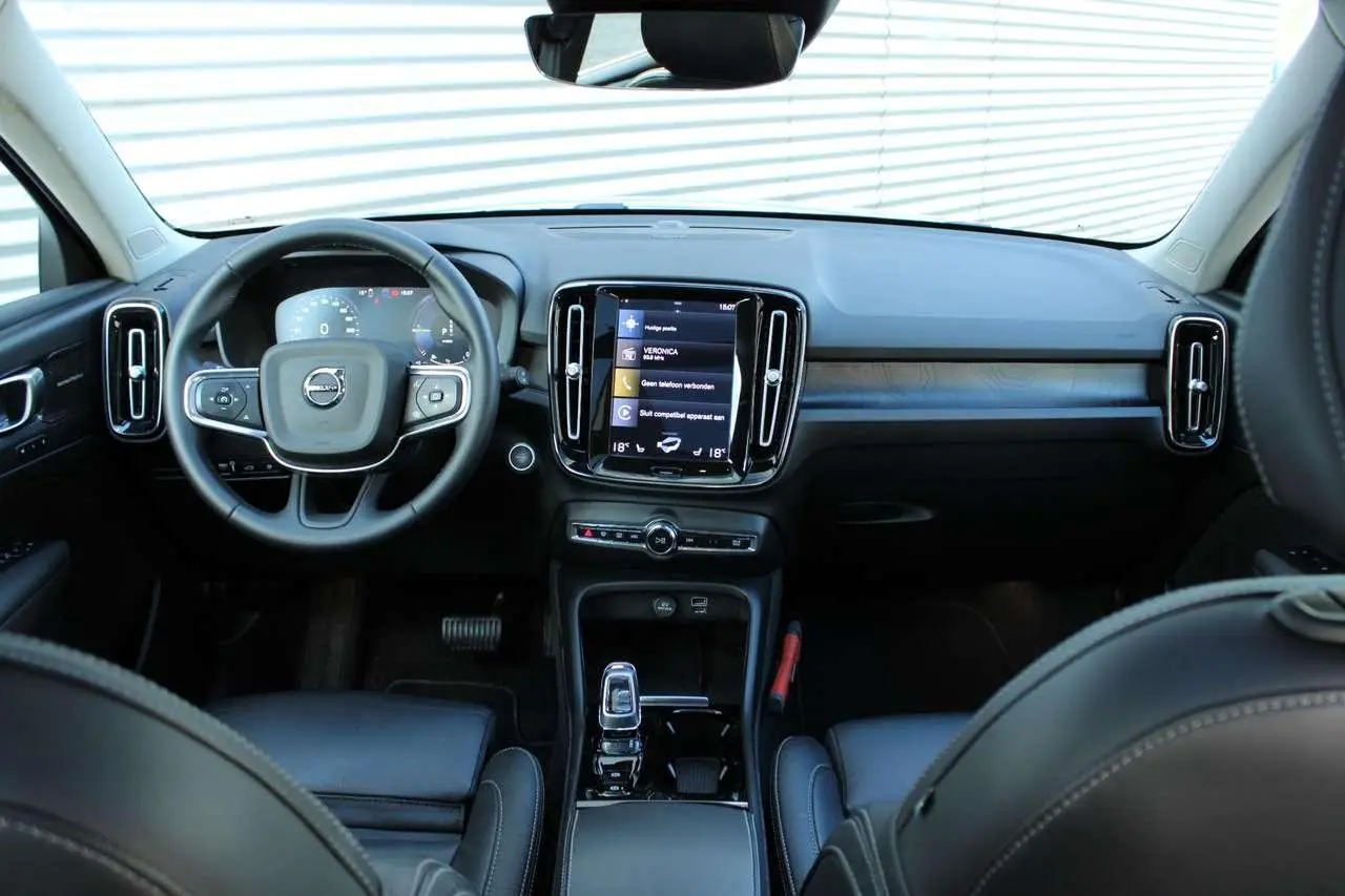 Photo 1 : Volvo Xc40 2023 Hybrid