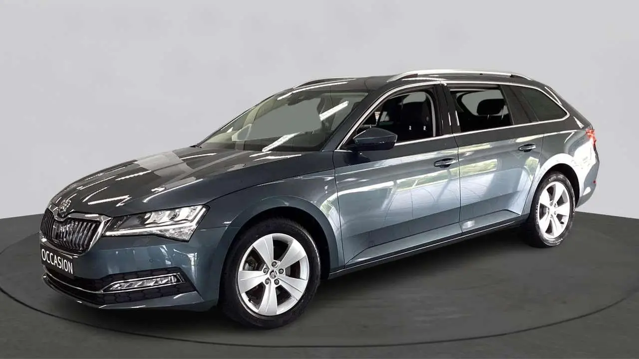 Photo 1 : Skoda Superb 2019 Essence