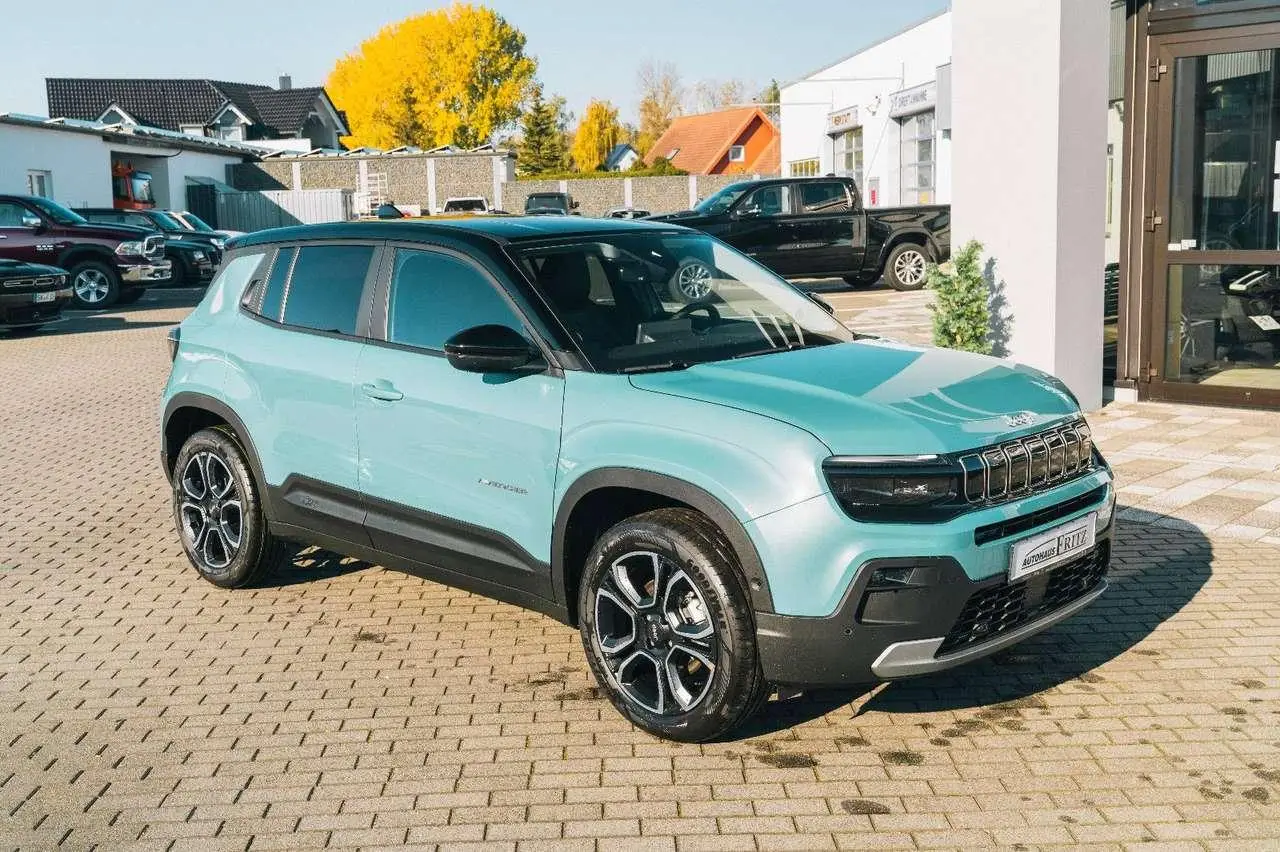 Photo 1 : Jeep Avenger 2024 Petrol