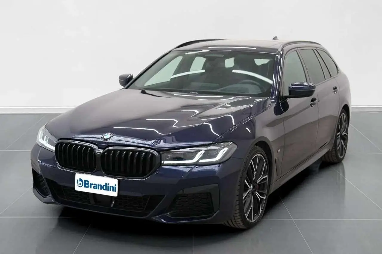 Photo 1 : Bmw Serie 5 2023 Hybrid