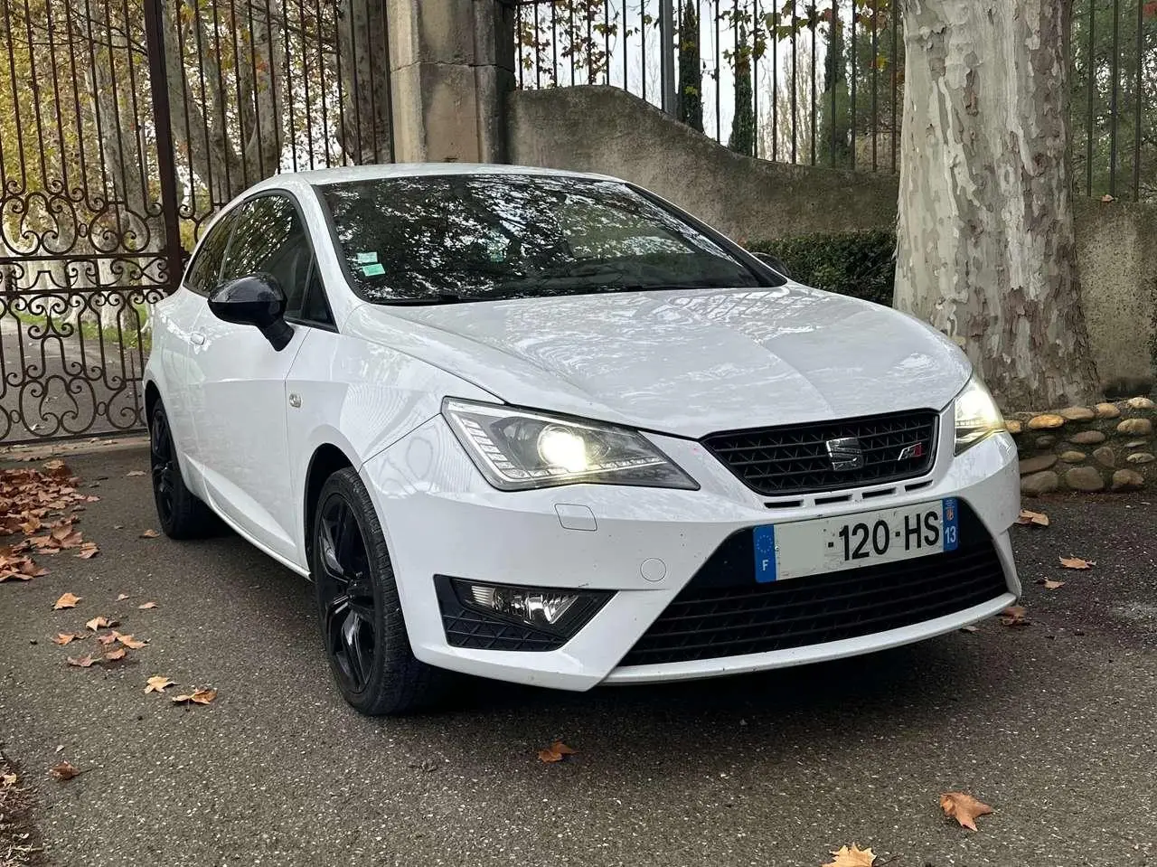 Photo 1 : Seat Ibiza 2015 Petrol