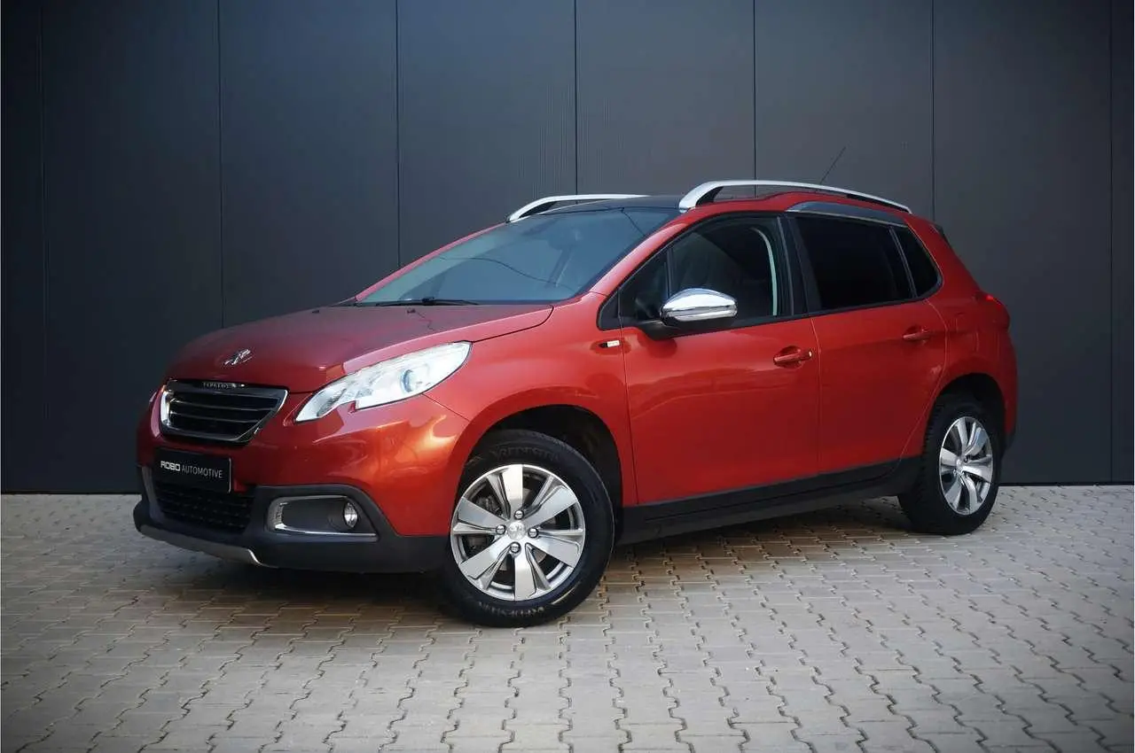 Photo 1 : Peugeot 2008 2015 Petrol