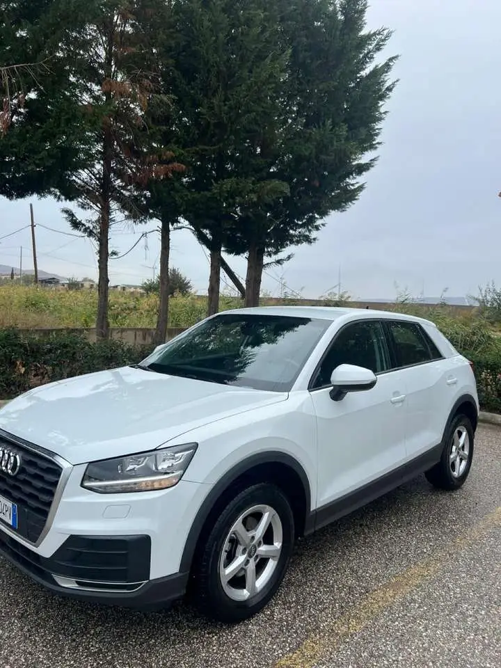 Photo 1 : Audi Q2 2019 Diesel