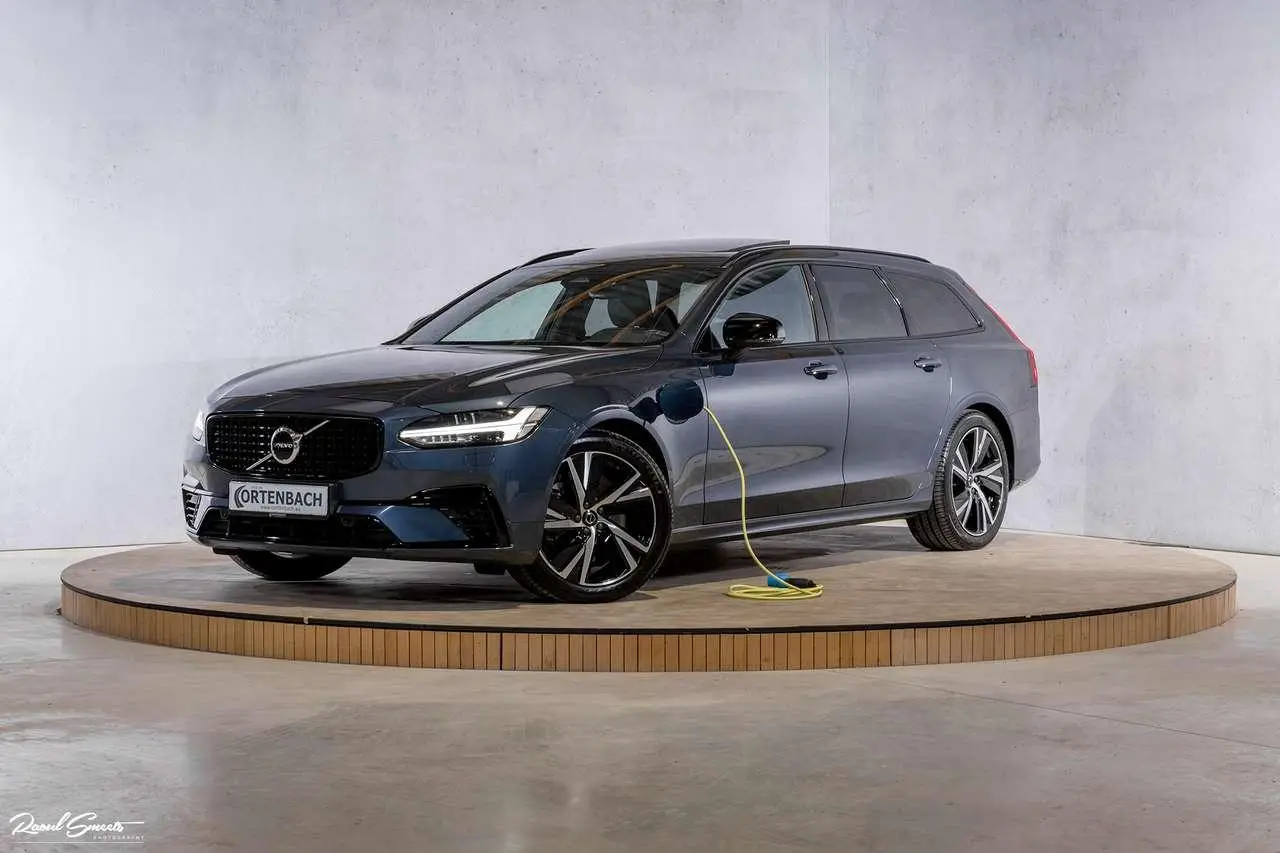 Photo 1 : Volvo V90 2021 Hybride