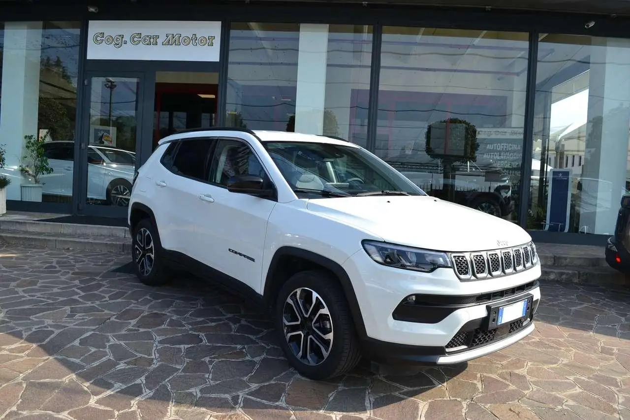 Photo 1 : Jeep Compass 2023 Hybrid