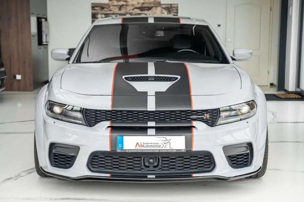 Photo 1 : Dodge Charger 2021 Essence