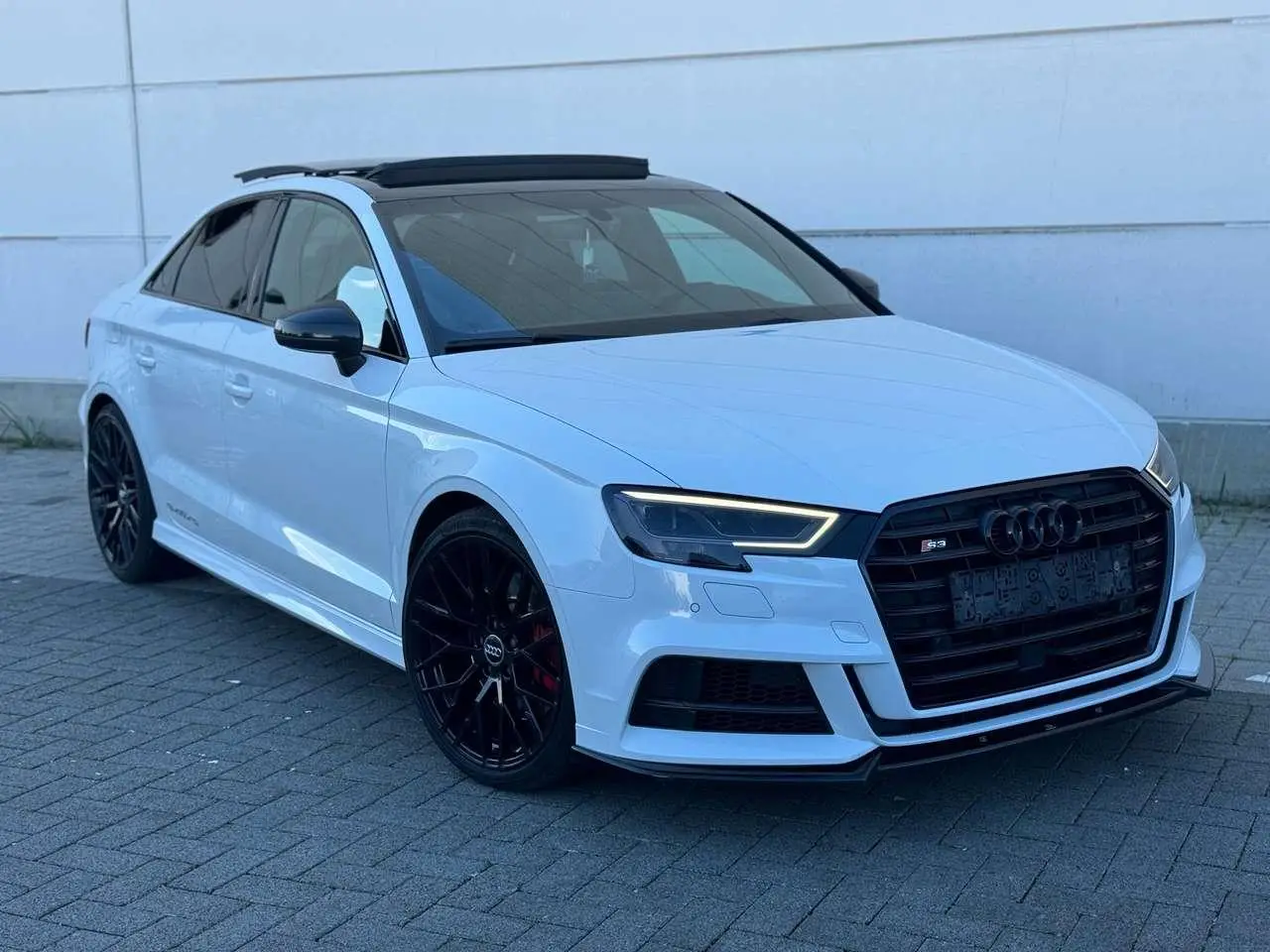 Photo 1 : Audi S3 2018 Essence