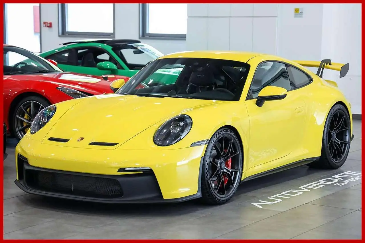 Photo 1 : Porsche 992 2021 Petrol