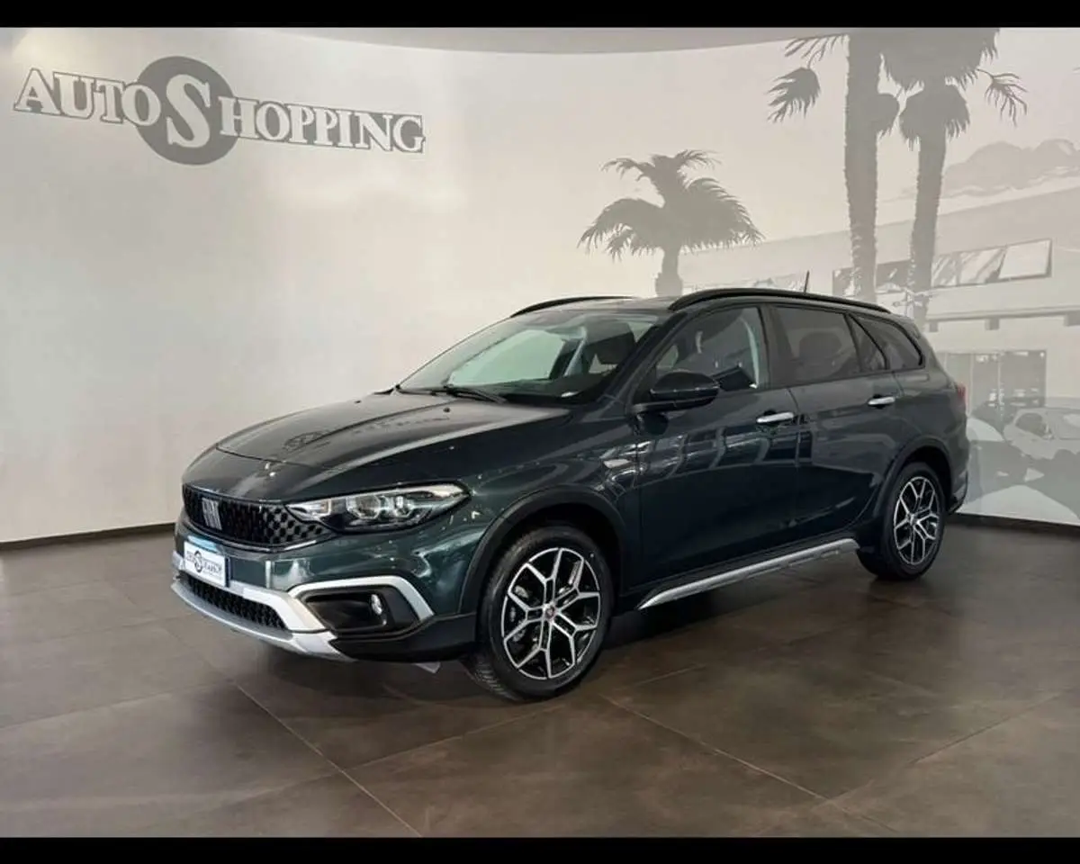 Photo 1 : Fiat Tipo 2023 Essence