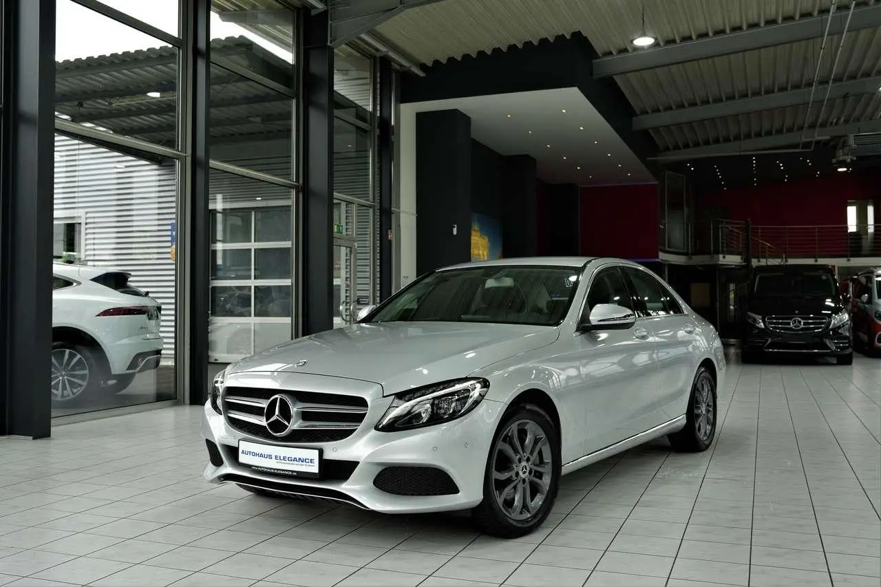 Photo 1 : Mercedes-benz Classe C 2015 Essence