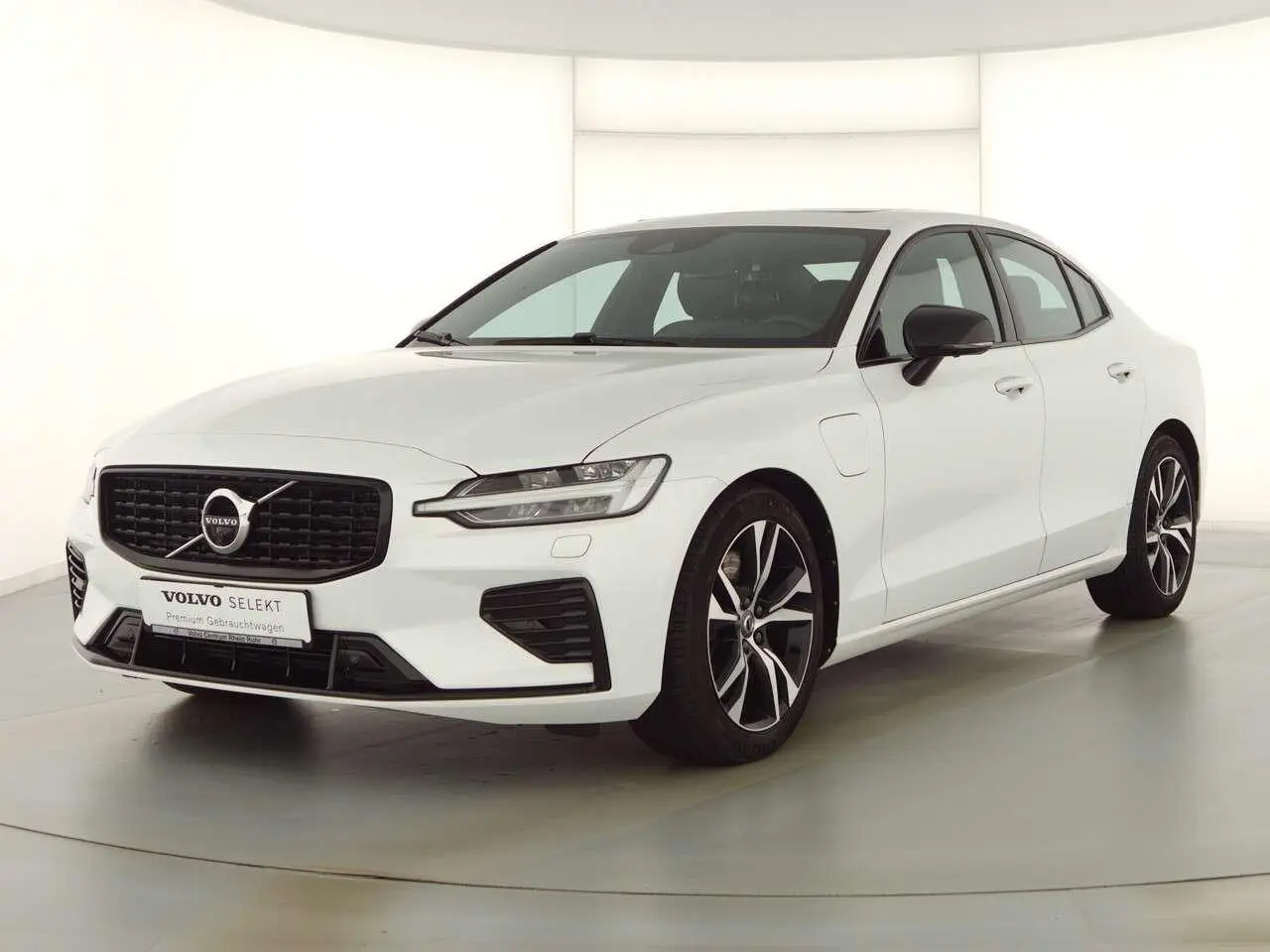 Photo 1 : Volvo S60 2021 Hybrid