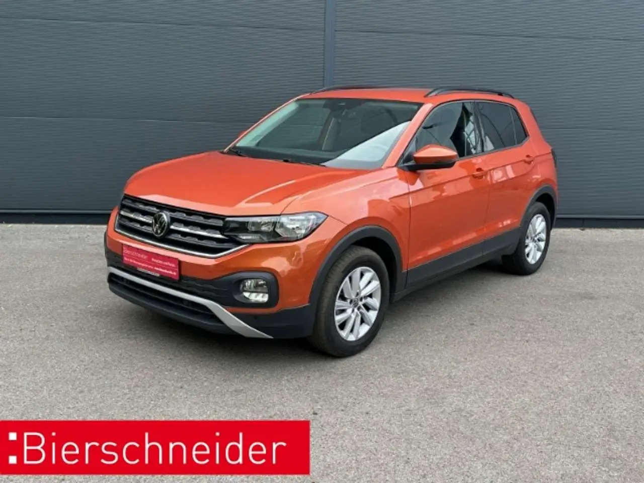 Photo 1 : Volkswagen T-cross 2023 Essence