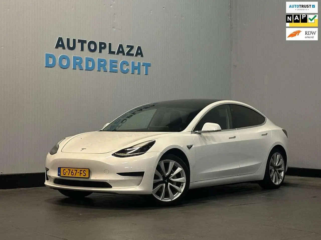 Photo 1 : Tesla Model 3 2019 Electric