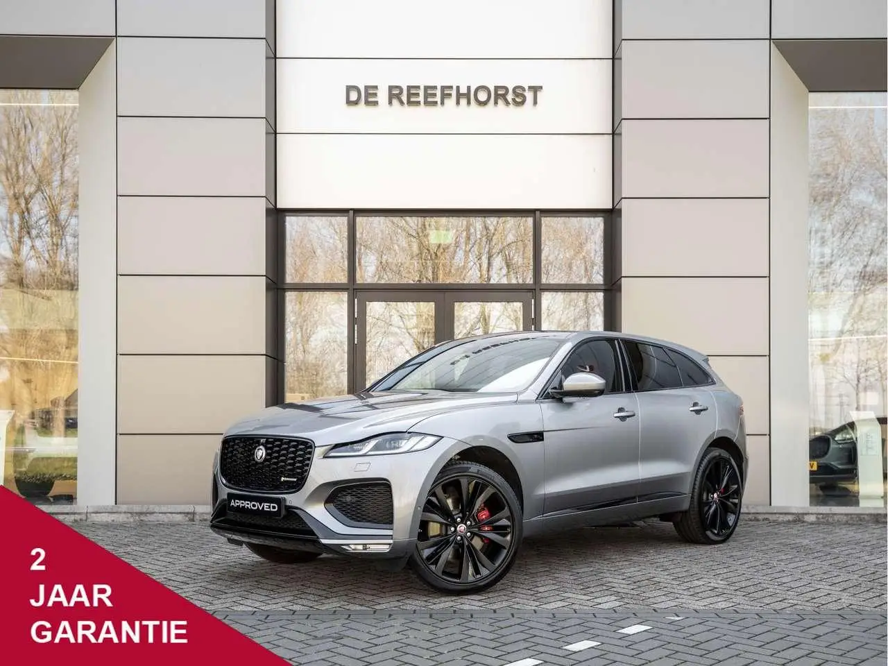 Photo 1 : Jaguar F-pace 2021 Essence