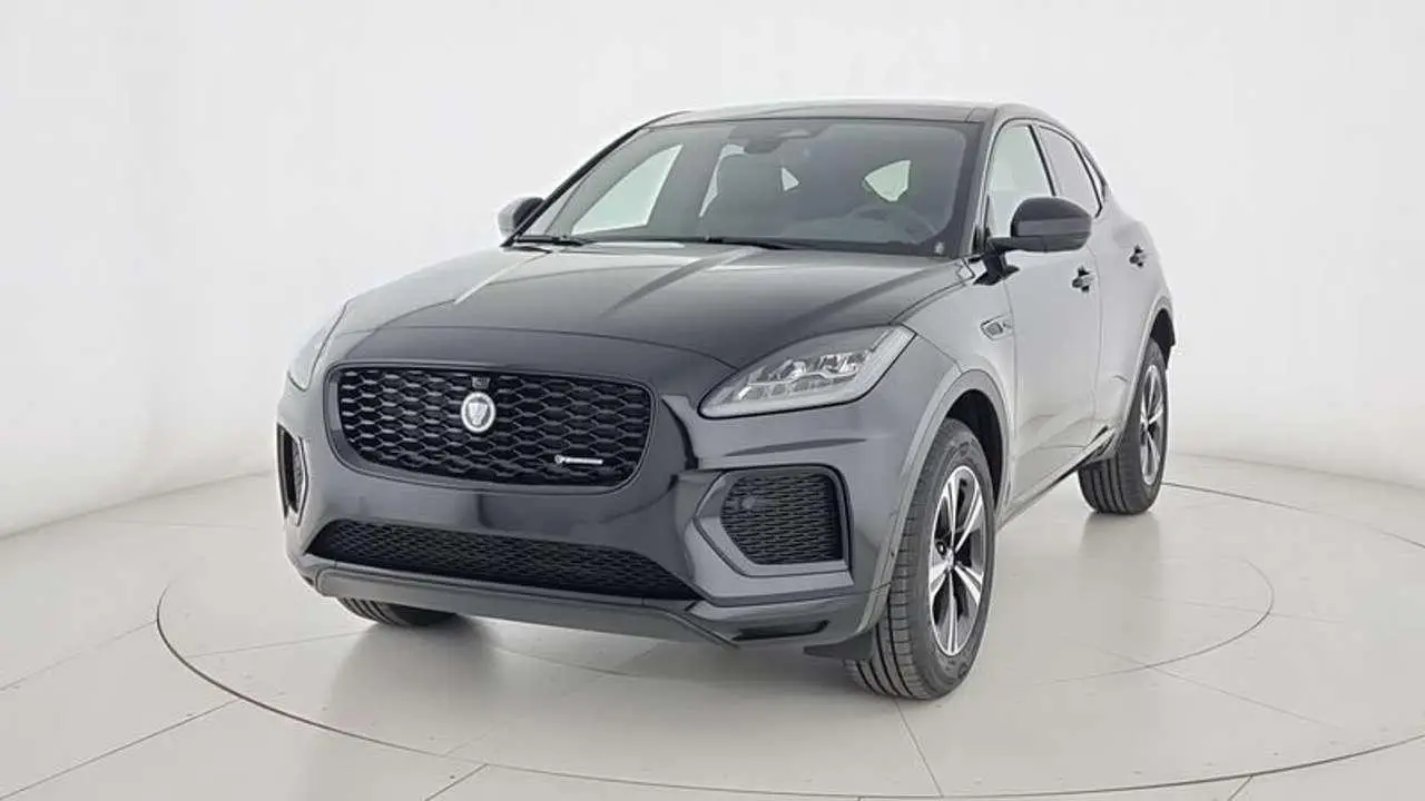 Photo 1 : Jaguar E-pace 2024 Hybrid