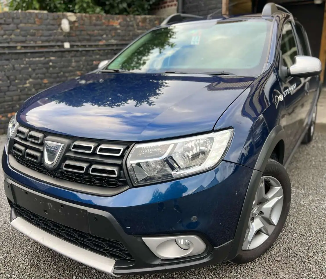 Photo 1 : Dacia Sandero 2017 Essence